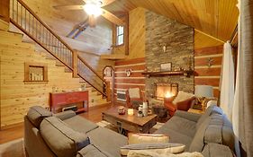 Gorgeous Boone Area Cabin With 2 Decks And Fireplaces!