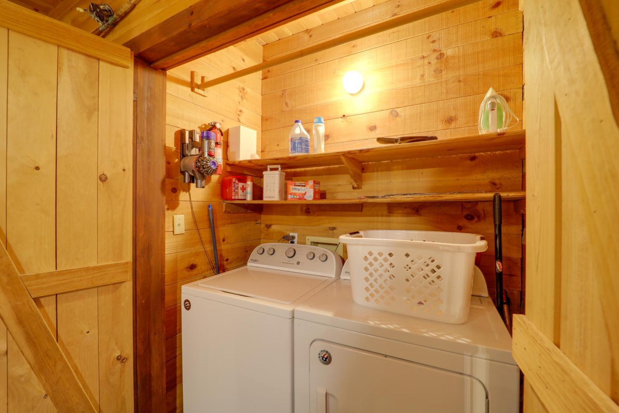 Gorgeous Boone Area Cabin With 2 Decks And Fireplaces! Fleetwood Exterior photo