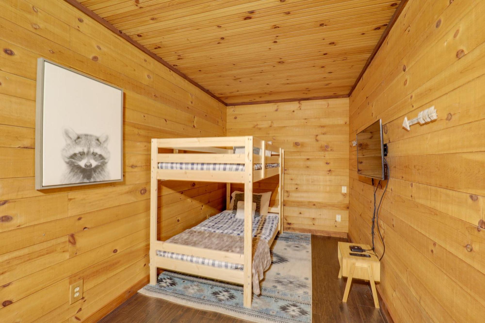 Gorgeous Boone Area Cabin With 2 Decks And Fireplaces! Fleetwood Exterior photo
